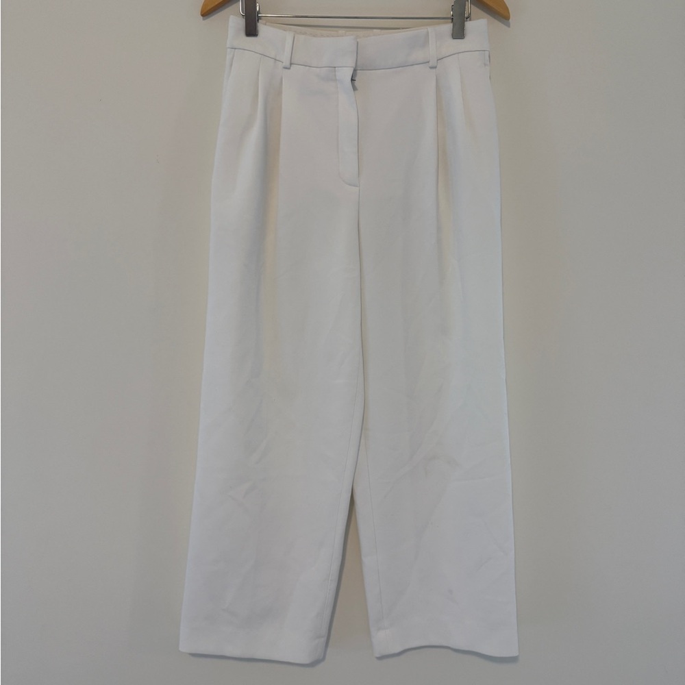Aritzia Babaton White Pleated Trousers Size 4